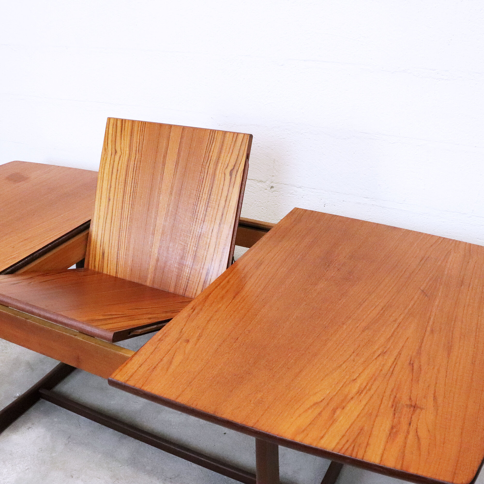 Teak expandable dining table, Denmark, 1960