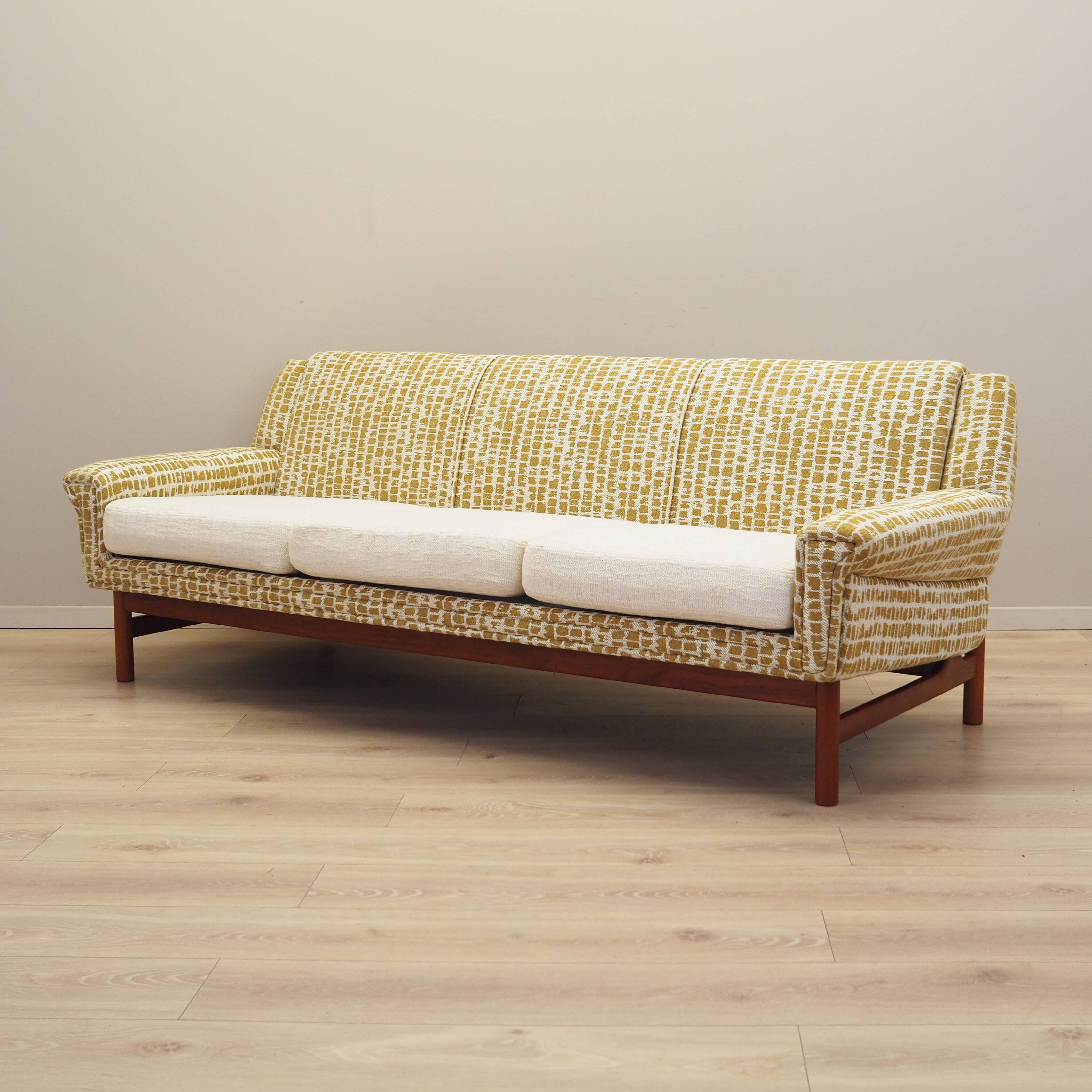 Three-seater sofa, Danish design, 1970s, production: Denmark