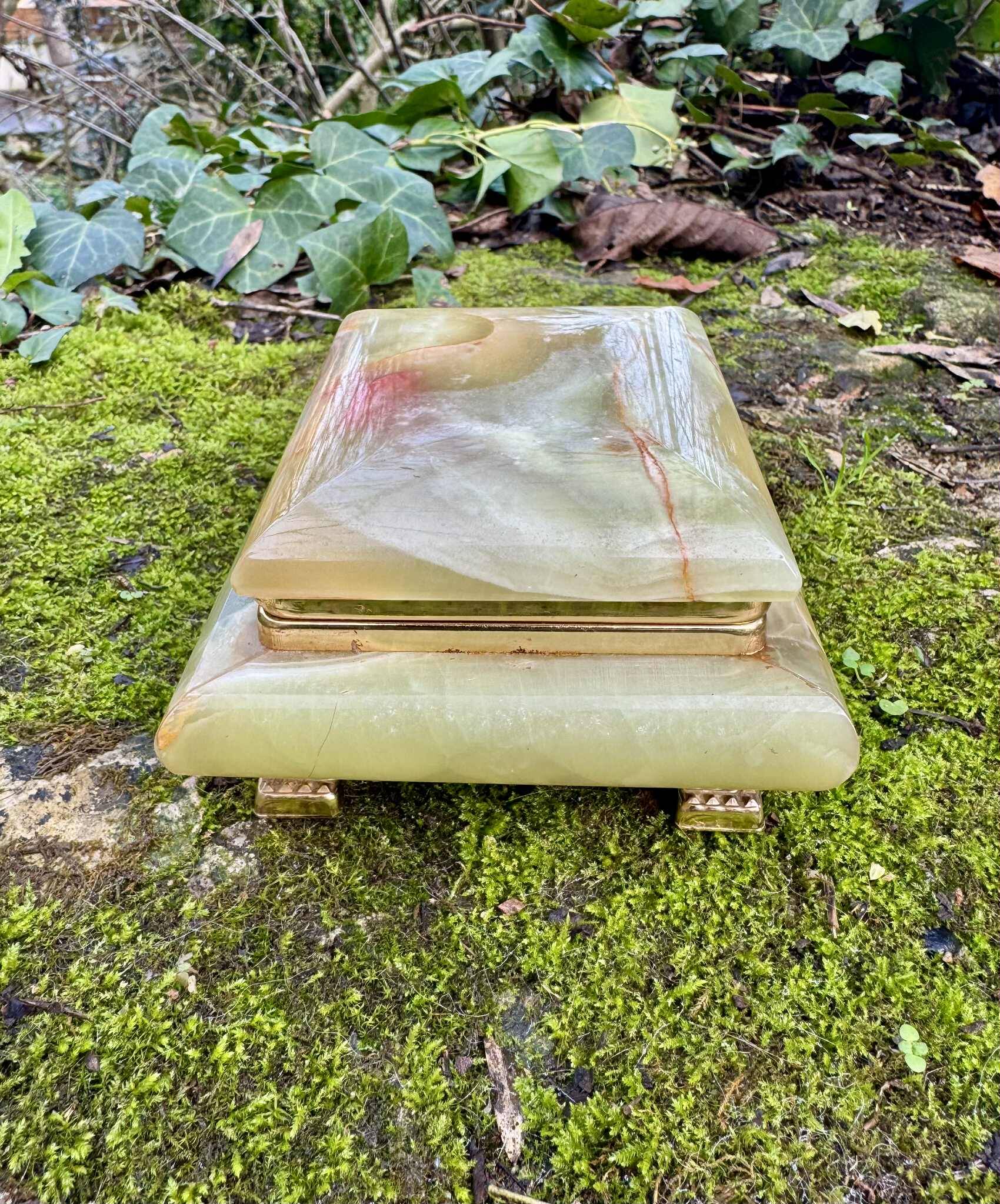 Onyx catchall box from the 1960s, vintage Italy.