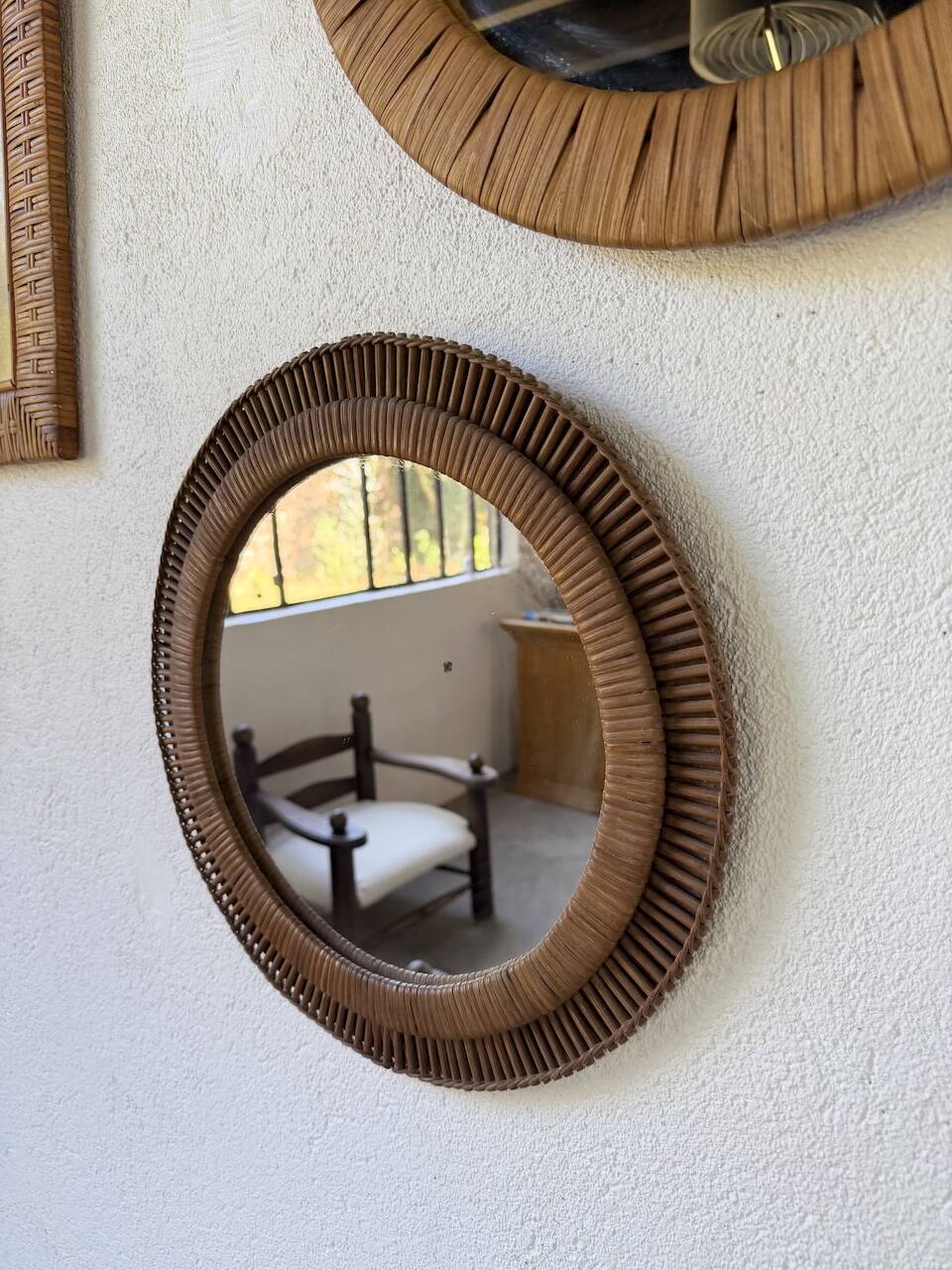 Trio de miroirs osier tressée années 50