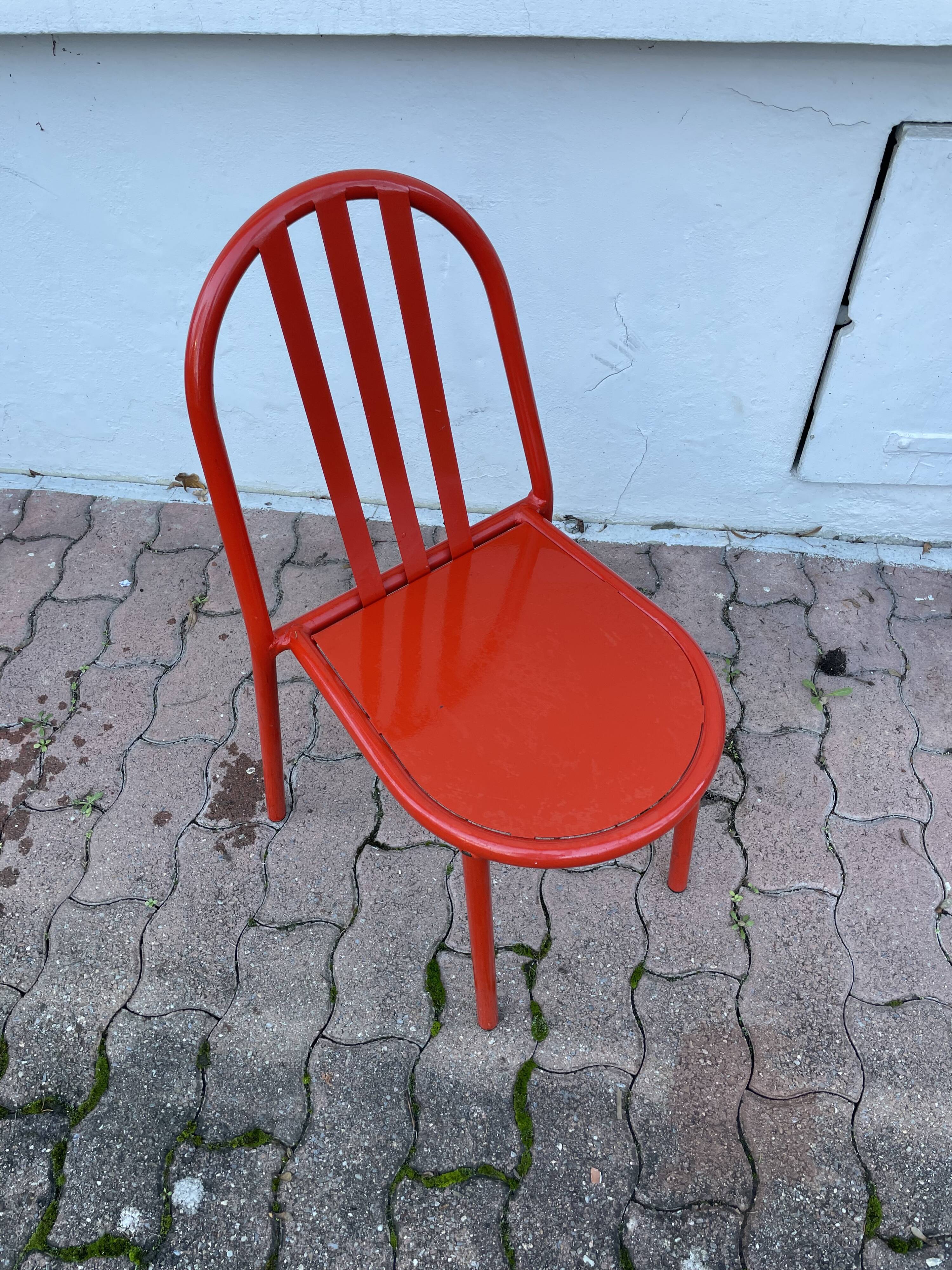 Chaise orange Robert Mallet Stevens, édition années 1980