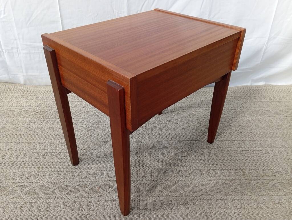 Chevet scandinave en teck années 60