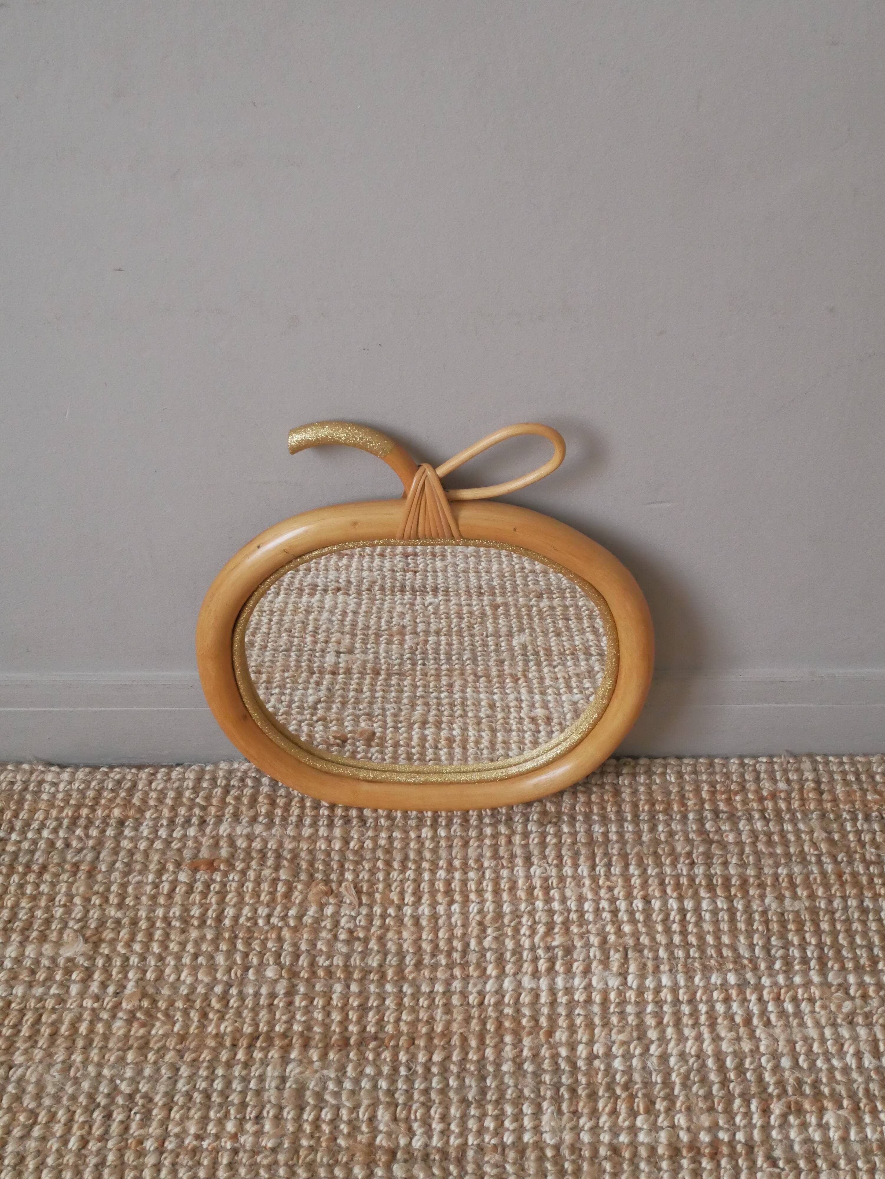 Apple mirror in rattan bamboo wicker vintage decorative object for children golden glitter