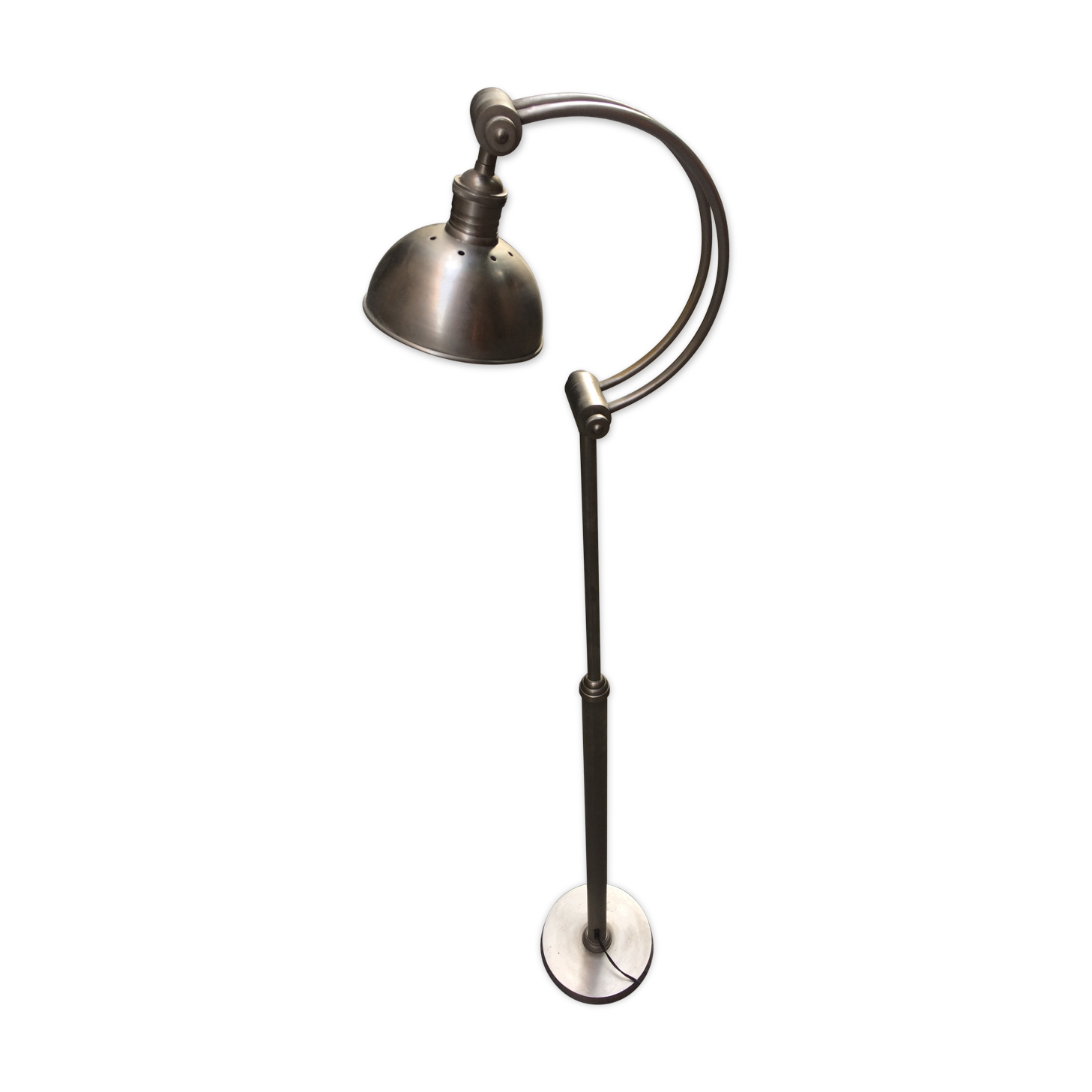 Industrial hinged lamp