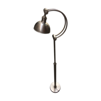 Industrial hinged lamp