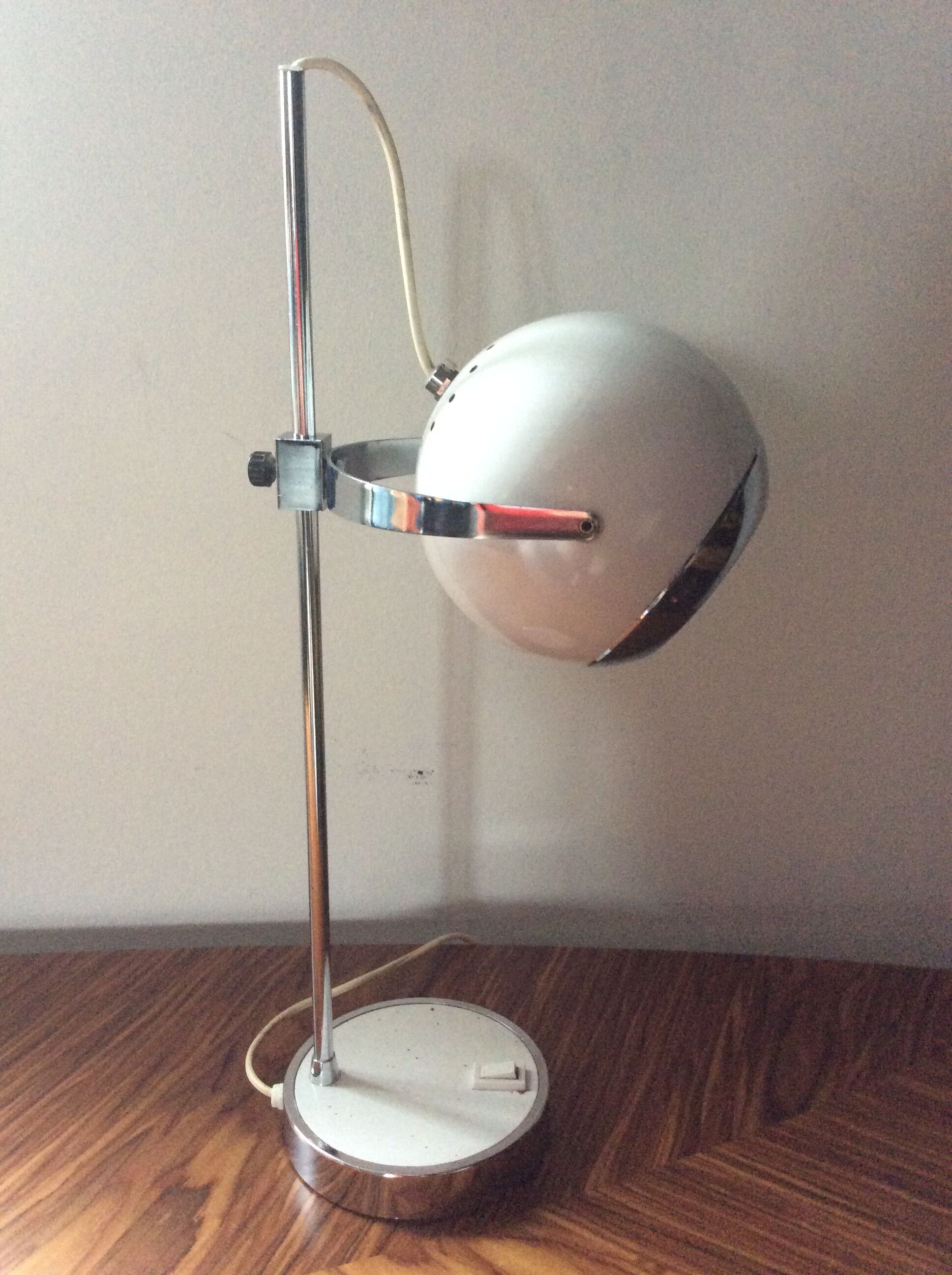 Lampe eye ball vintage, années 60-70