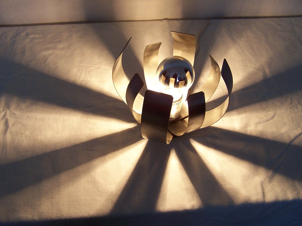 Steel Oxar - 70s flower lamp
