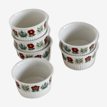 6 vintage Villeroy & Boch white porcelain ramekins with floral pattern