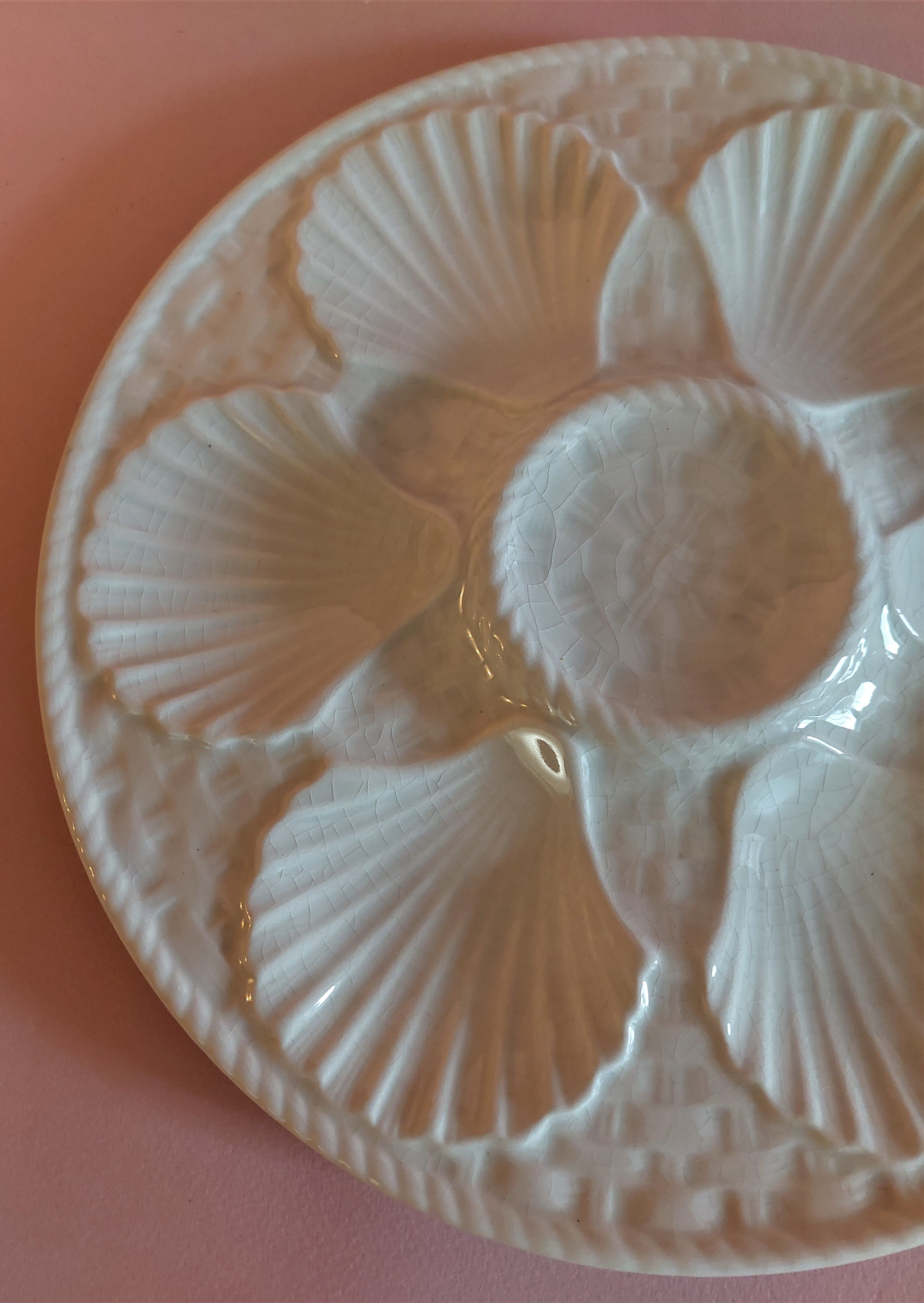 Oyster plate in white earthenware from Longchamp