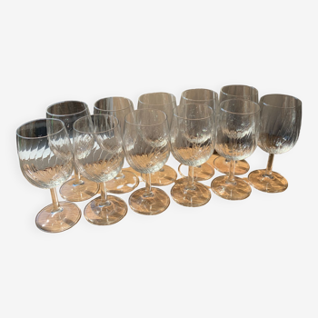 11 verres à pied vin/ eau