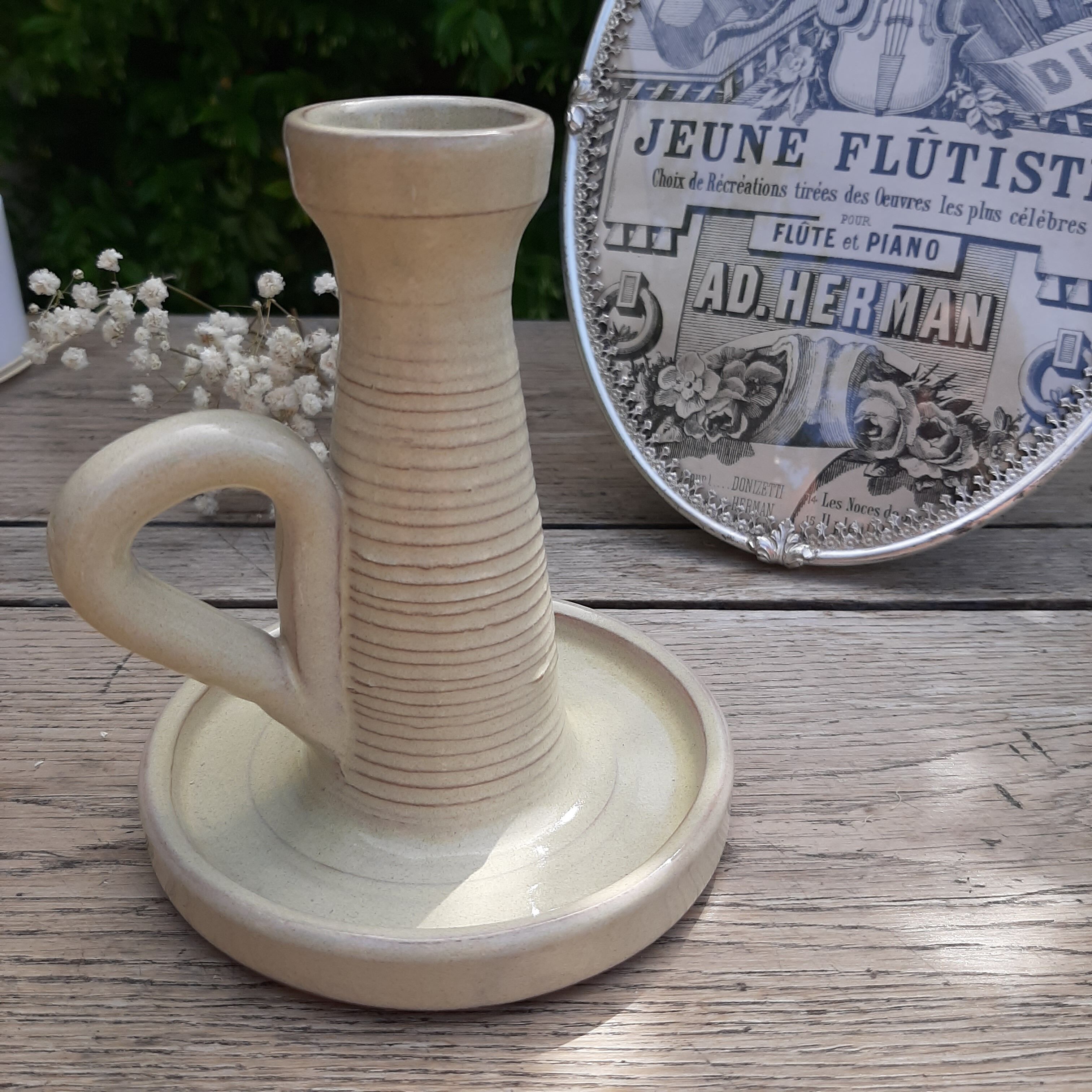 Glazed glazed stoneware candle holder