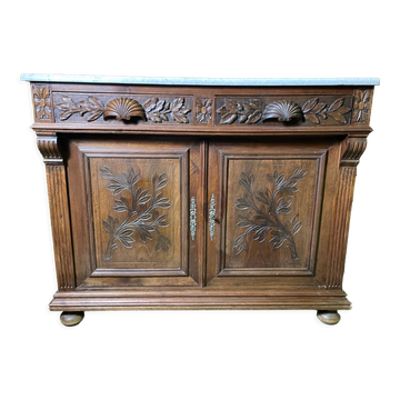Meuble de toilette en noyer sculpté