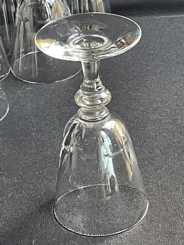 Blown and cut crystal glasses