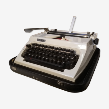 Machine à écrire mécanique vintage erika 158 - made in gdr