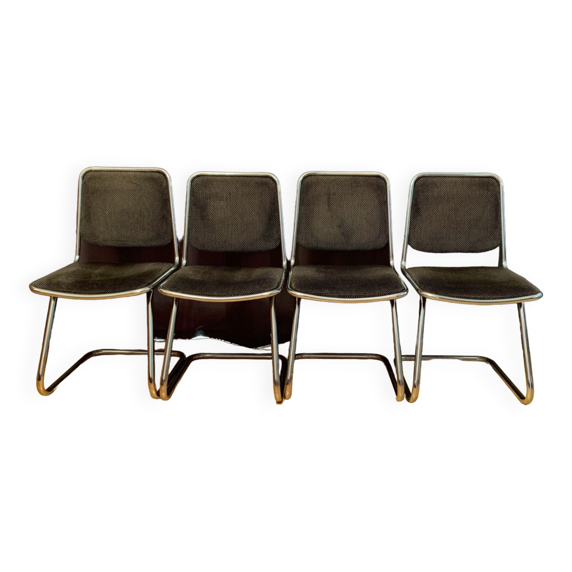 Ensemble de quatre chaises, Taro, Italie, années 1970.
