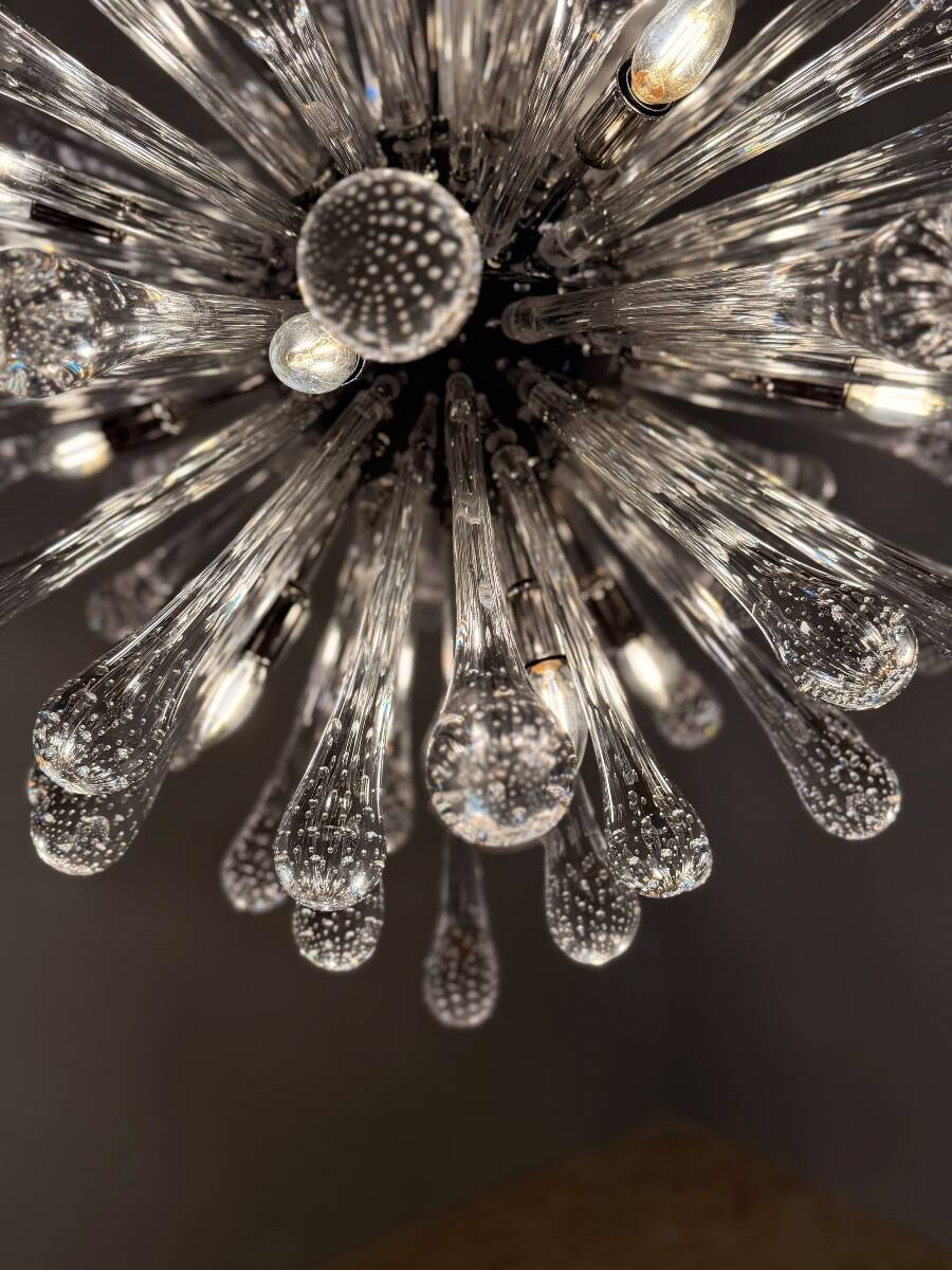 Venetian chandelier "Sputnik" adorned with Murano glass drops, around 1990.