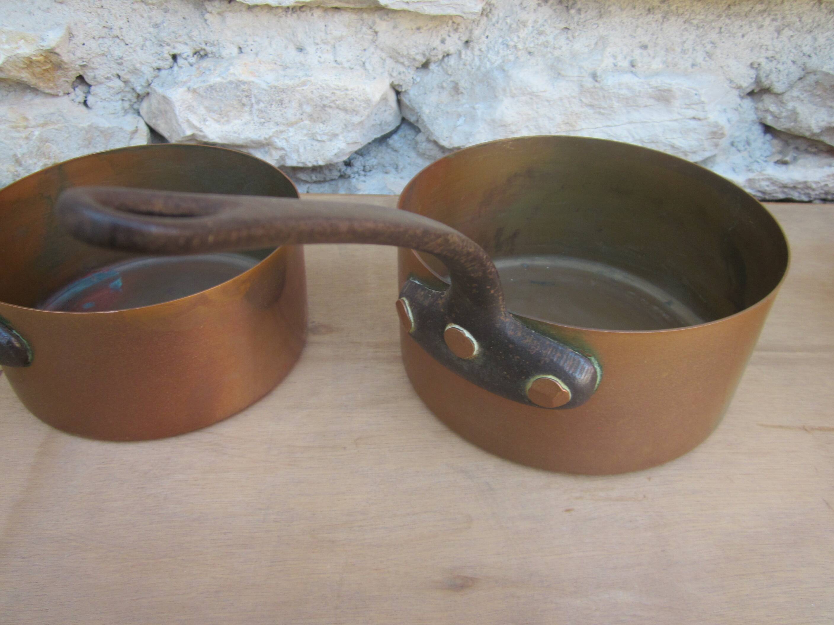 Set of 5 copper saucepans