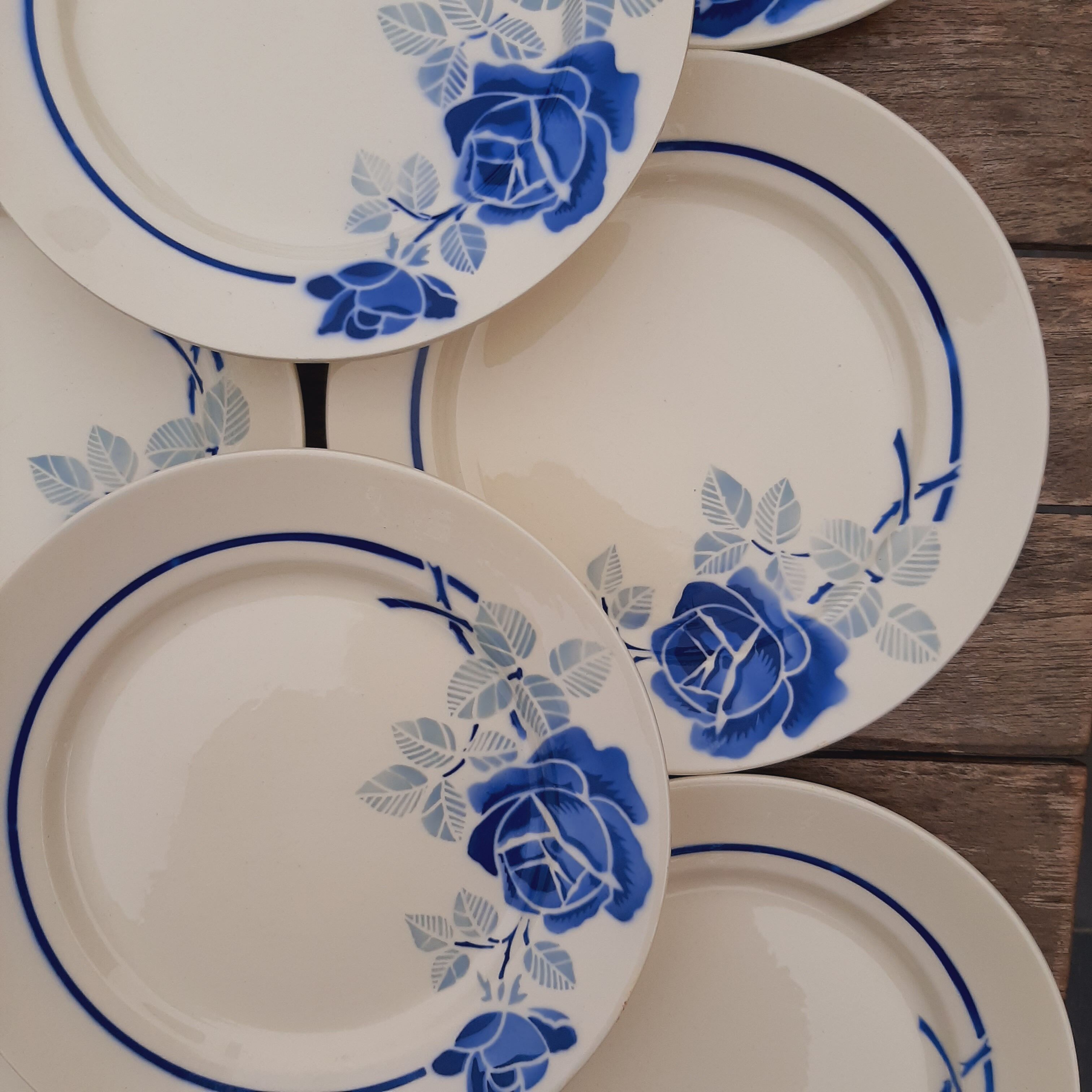 8 blue flower plates Badonviller Rosane