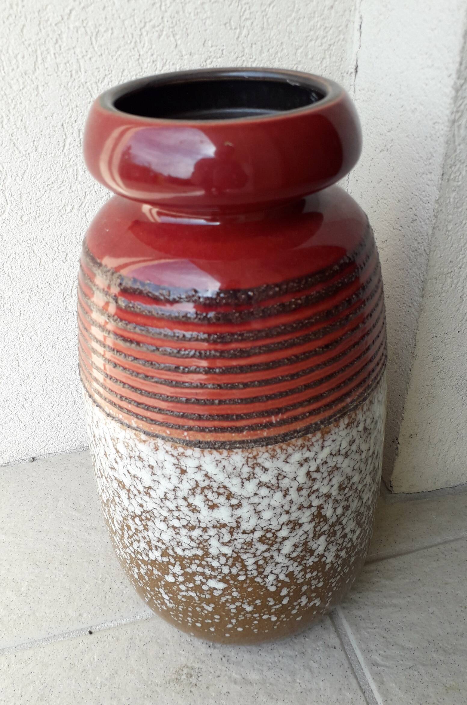 Ceramic vase