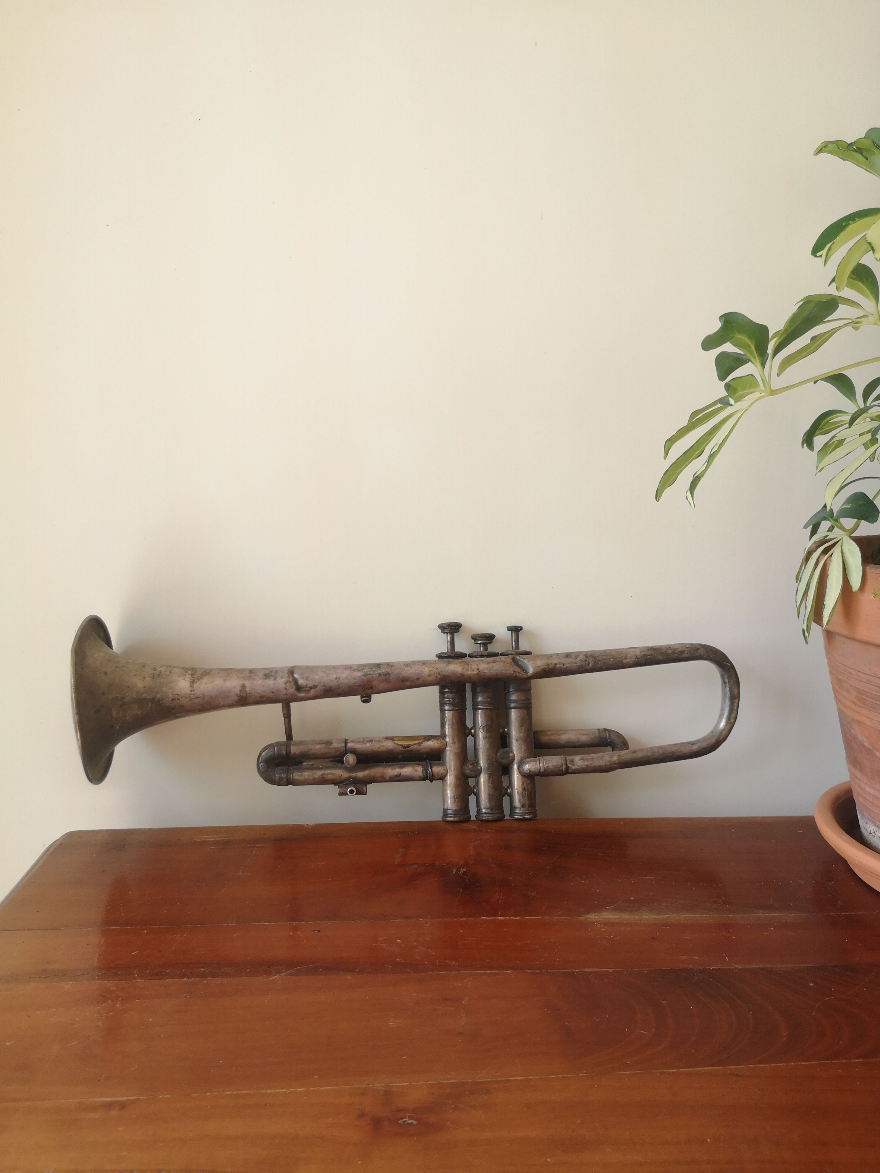 Ancient trumpet Antoine Courtois Paris