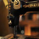 Machine sewing 'Jones' circa 1920