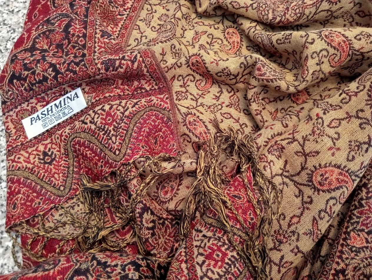 Pashmina blanket (Kazakhstan)