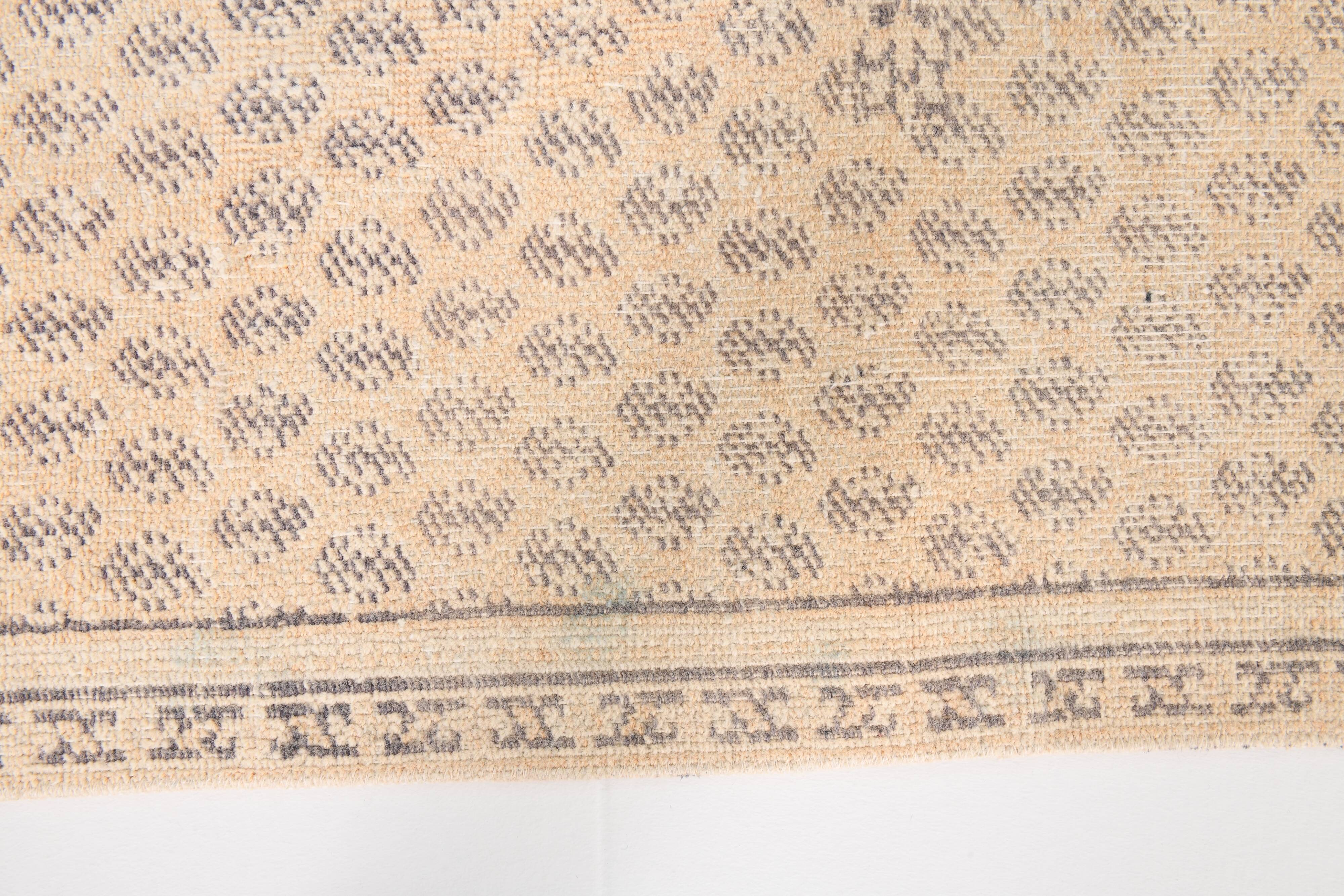 6x8 Vintage Cream & Black Oriental Persian Rug, 176x259Cm