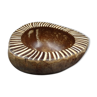 Coconut pocket - branding decoration on the edge