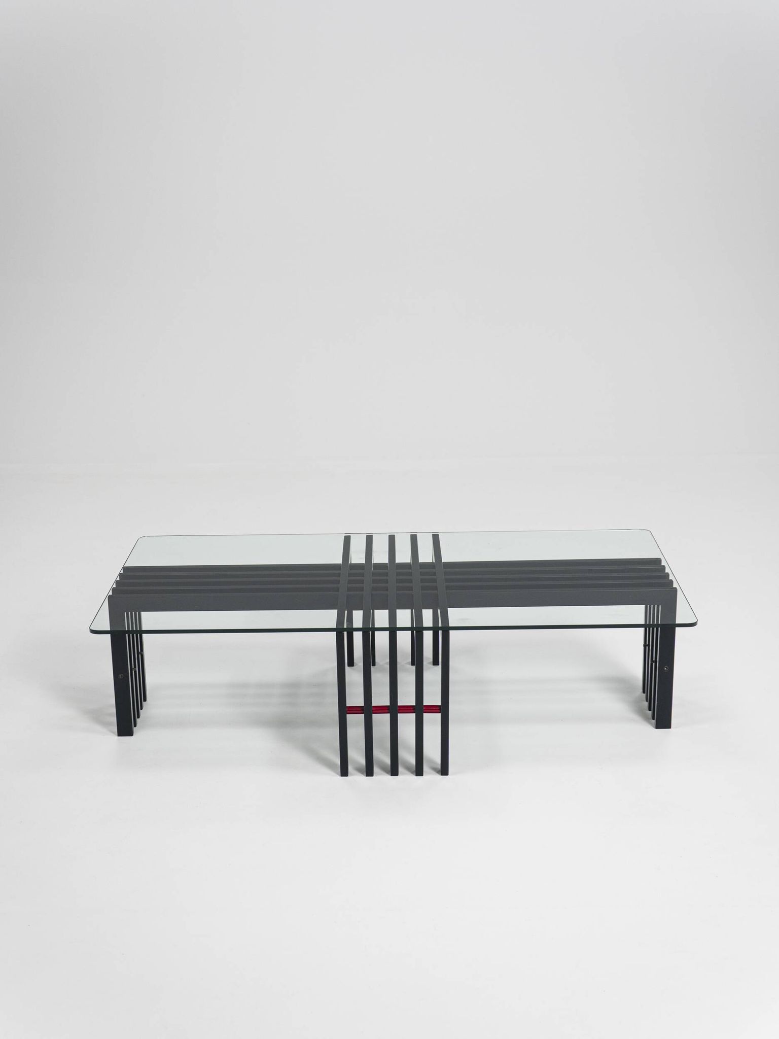Table basse à cadre en bois, Italie, années 1970