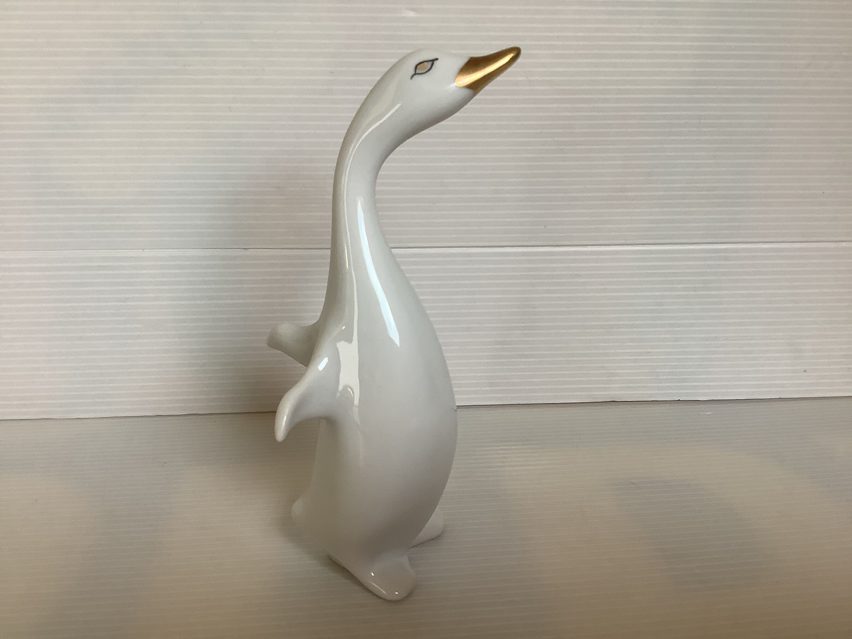 Oie blanche porcelaine hollohaza hungary
