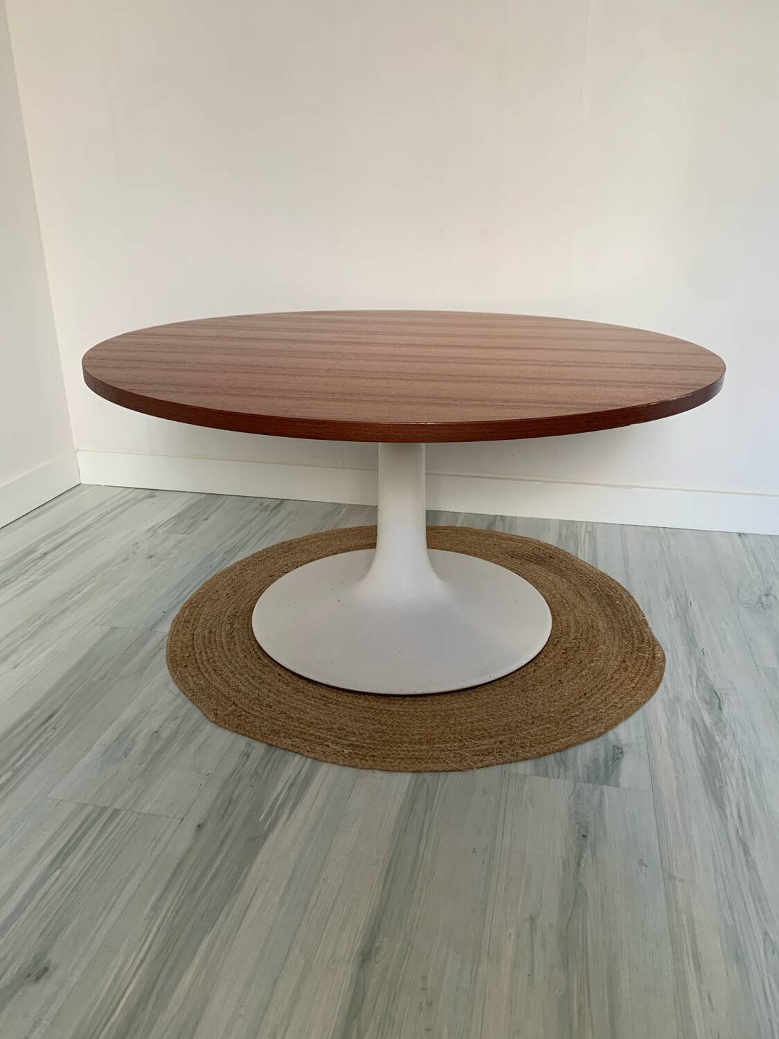 Table modulable JER – Pied tulipe en fonte – Fonderie Chenesseau Orléa