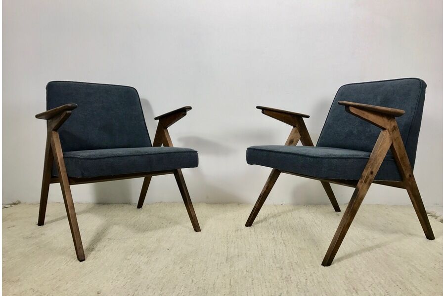 Pair of chairs bunny type 300 177, by J. Chierowski, 1960