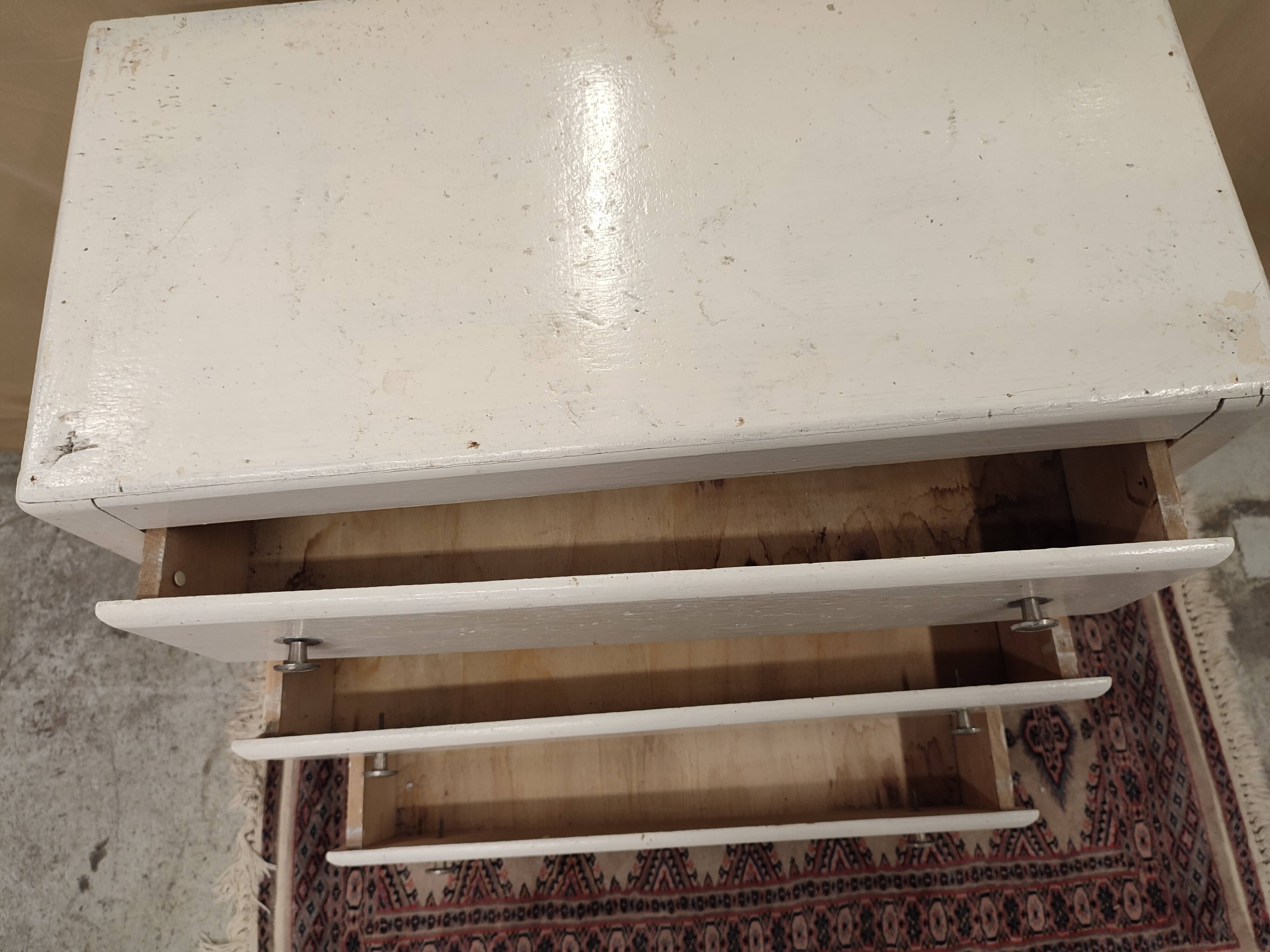 Chest of drawers white wood