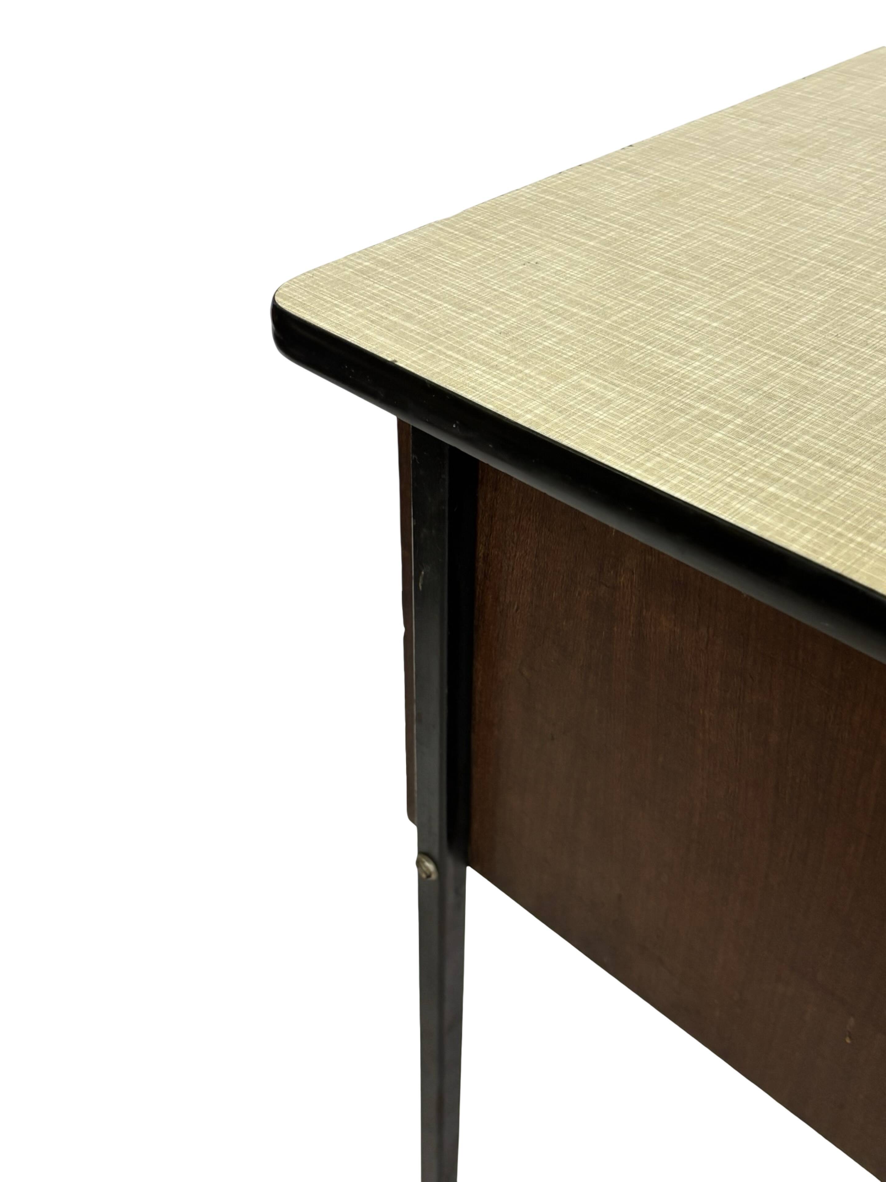 Bureau Mid-Century design Marko Galvanitas Pays-Bas bureau d'enseignant 1960