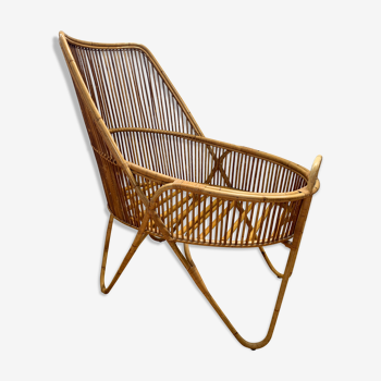 Rattan cradle