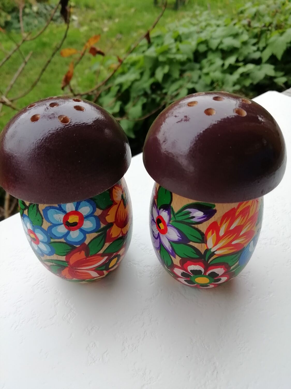 Mushroom salt and pepper shakers