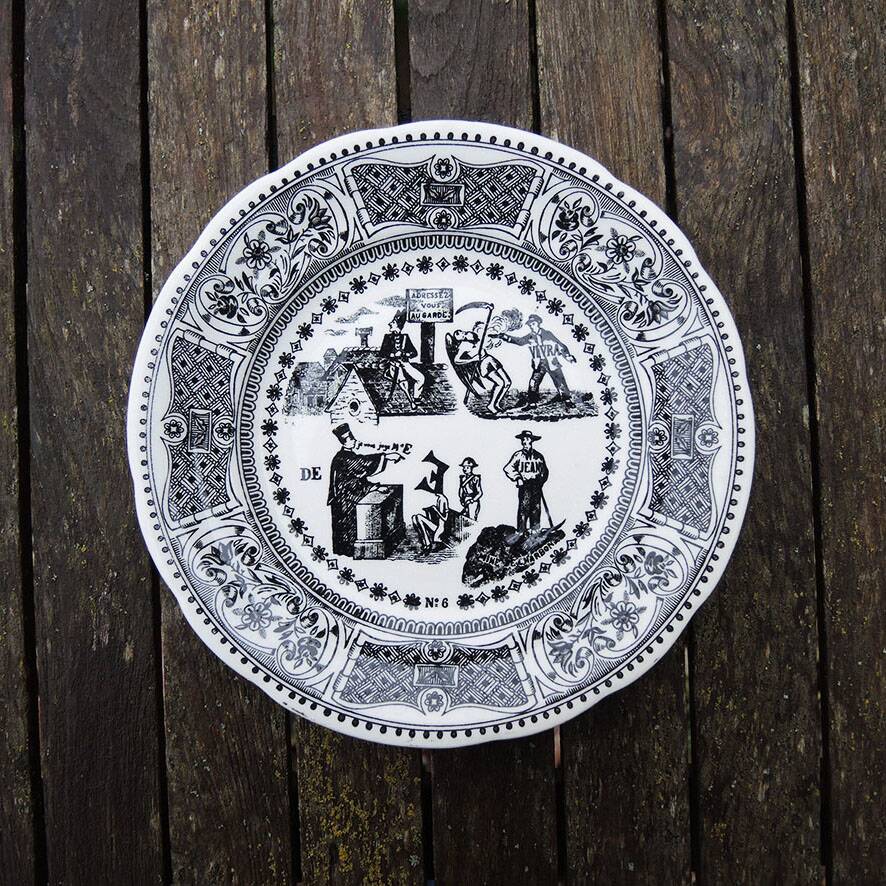6 old talking plates Gien – Friendship