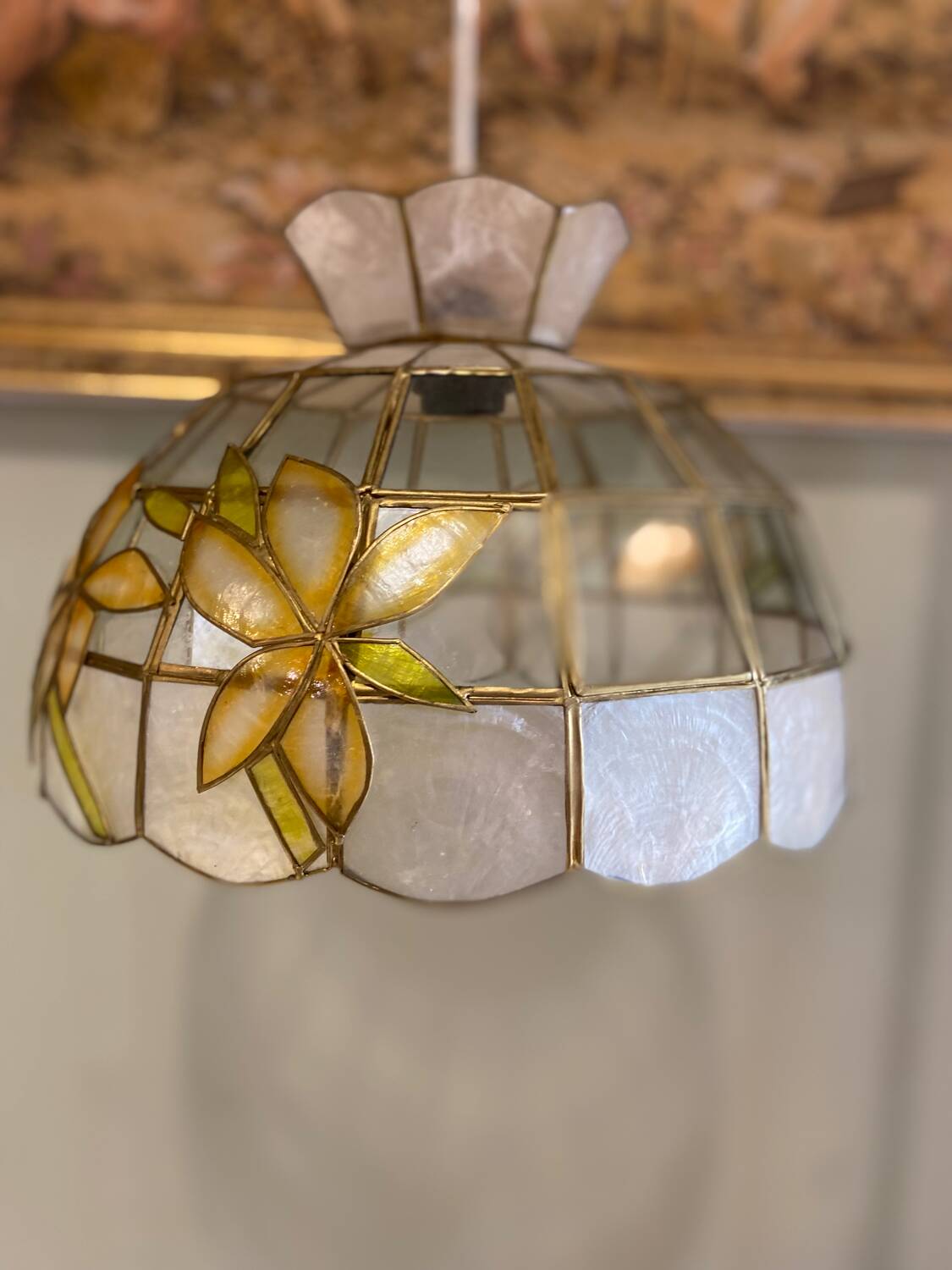 Vintage mother-of-pearl pendant light