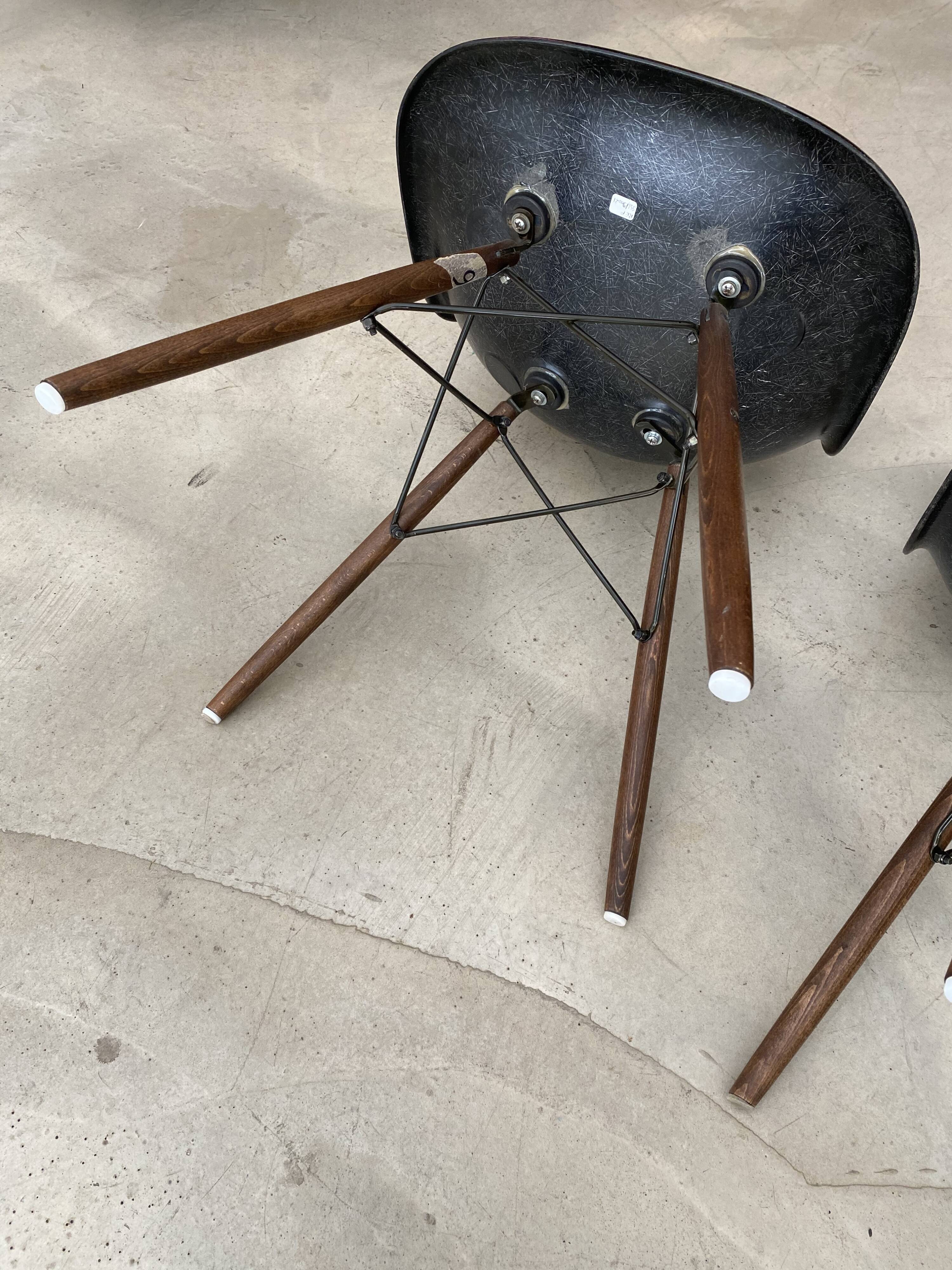 DSW chair by Charles and Ray Eames