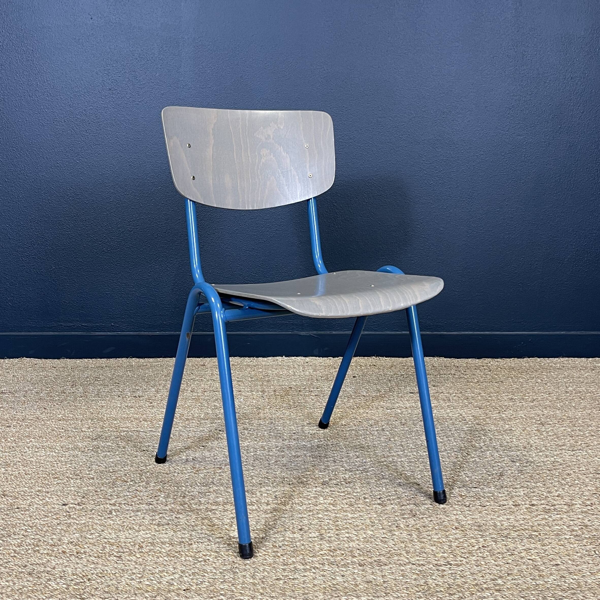 Set of 6 gray wood school chairs blue feet Netherlands 70s/80s