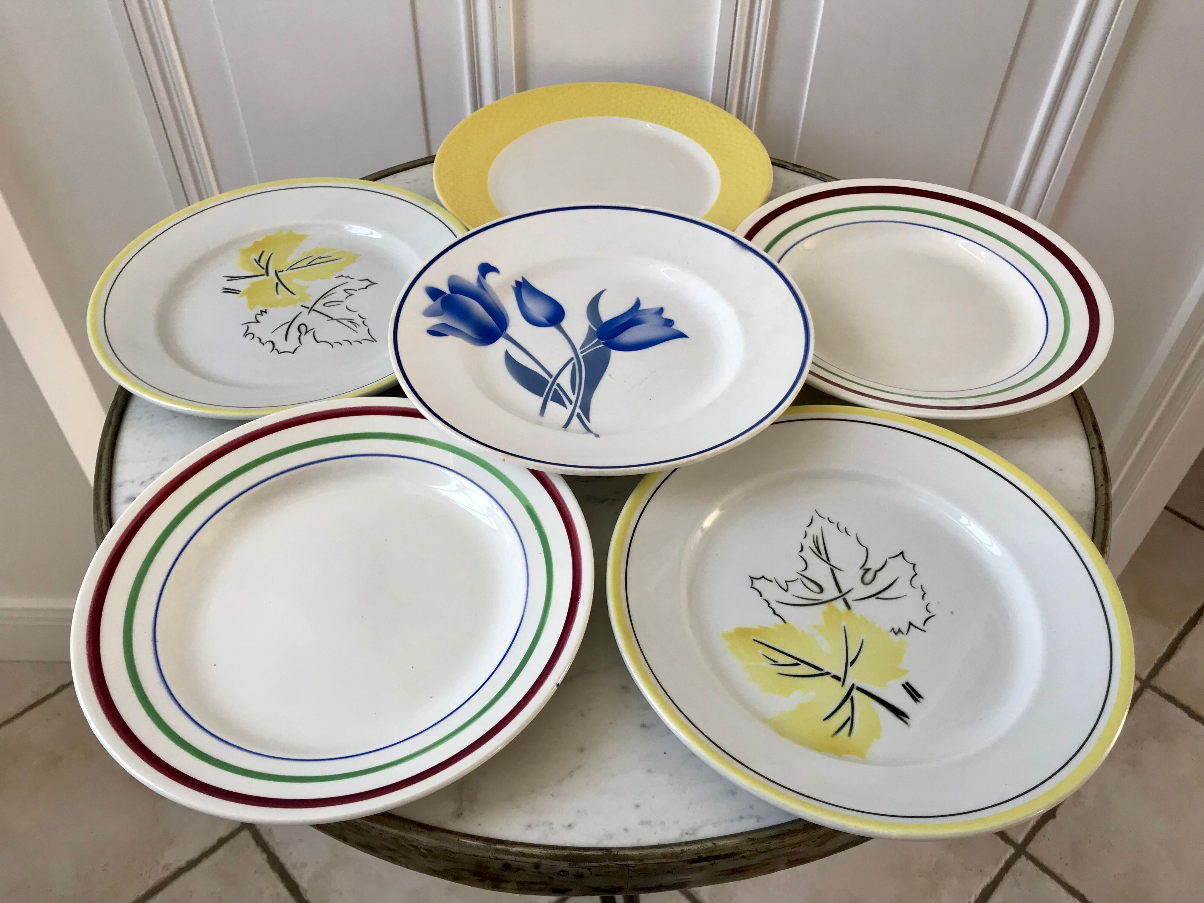 Set of 6 flat plates mismatched Digoin Sarreguemines and Gien years 30-40
