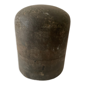 Moule à chapeau