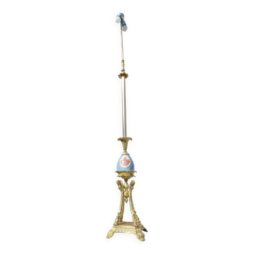 Lampadaire bronze et porcelaine bleue début XXème
