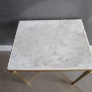 Table d'appoint Hollywood Regency, plateau marbre
