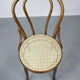 Paire de chaises brunes
