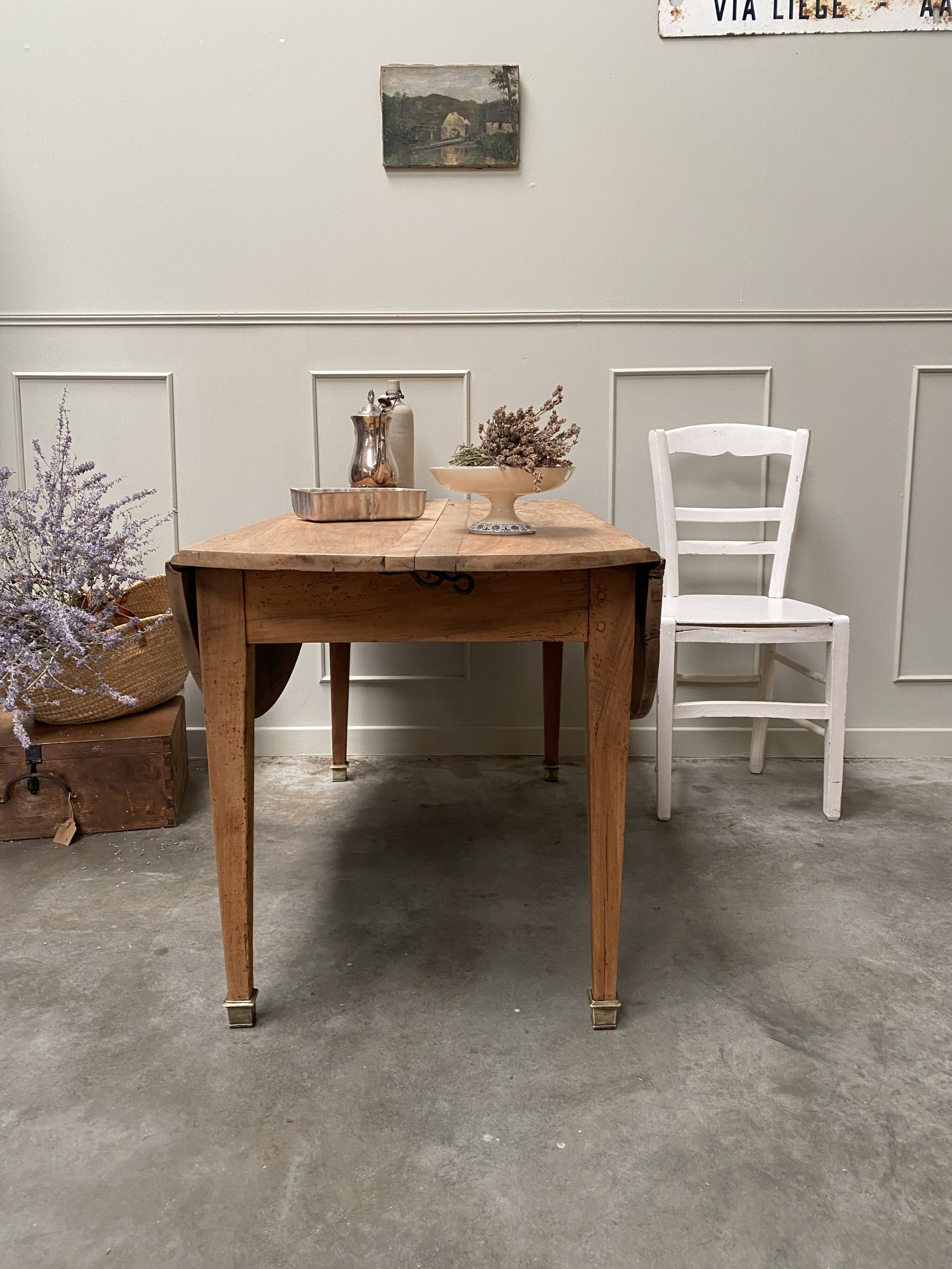 Table de ferme à rabats
