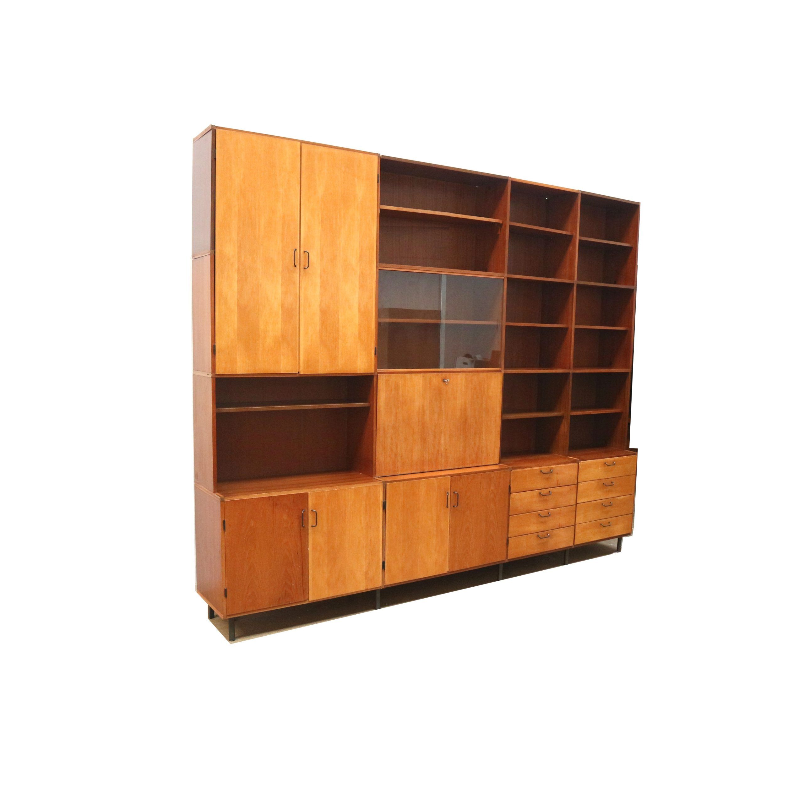 Large vintage wall unit from the 1960s with functional and timeless design