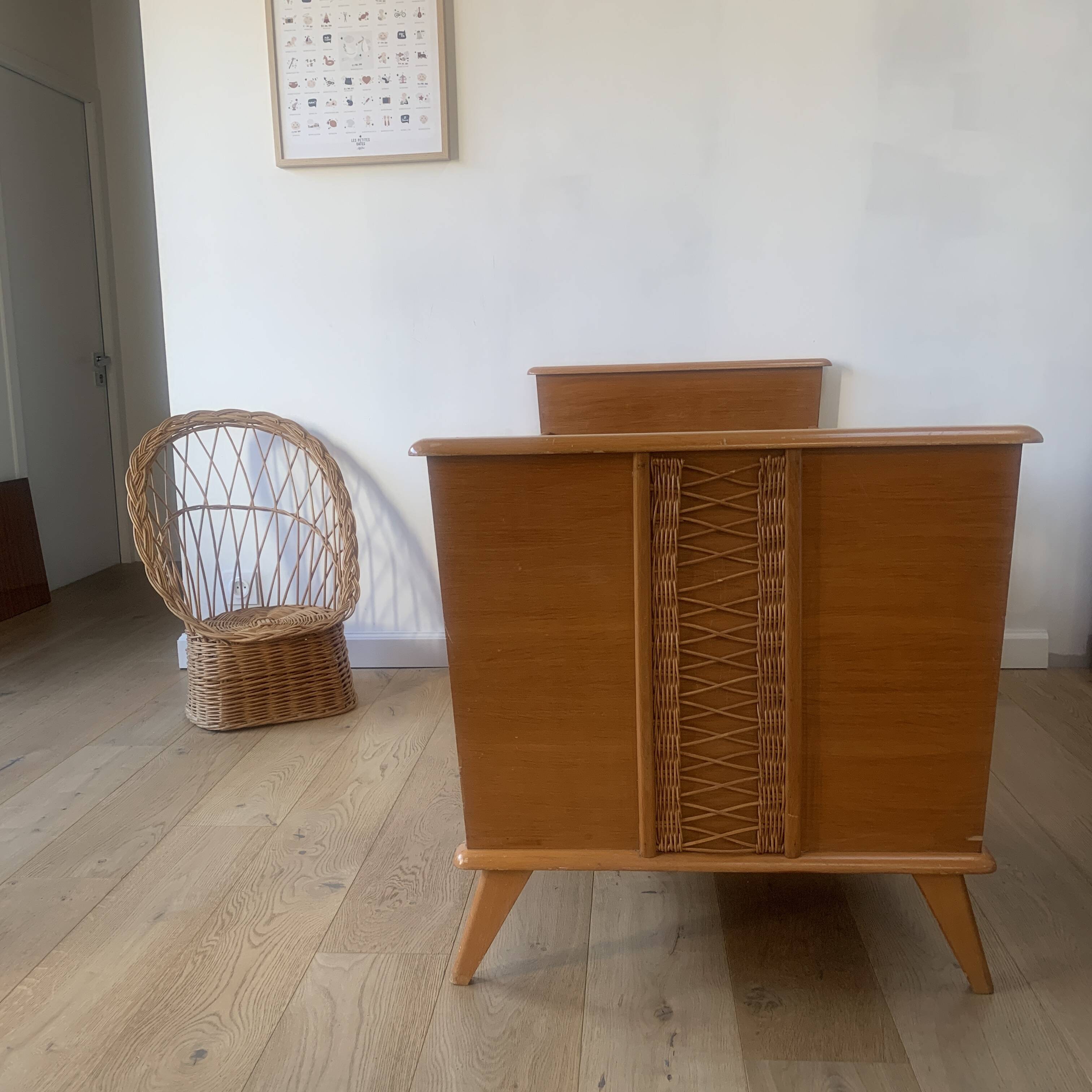 Wooden and wicker baby bed