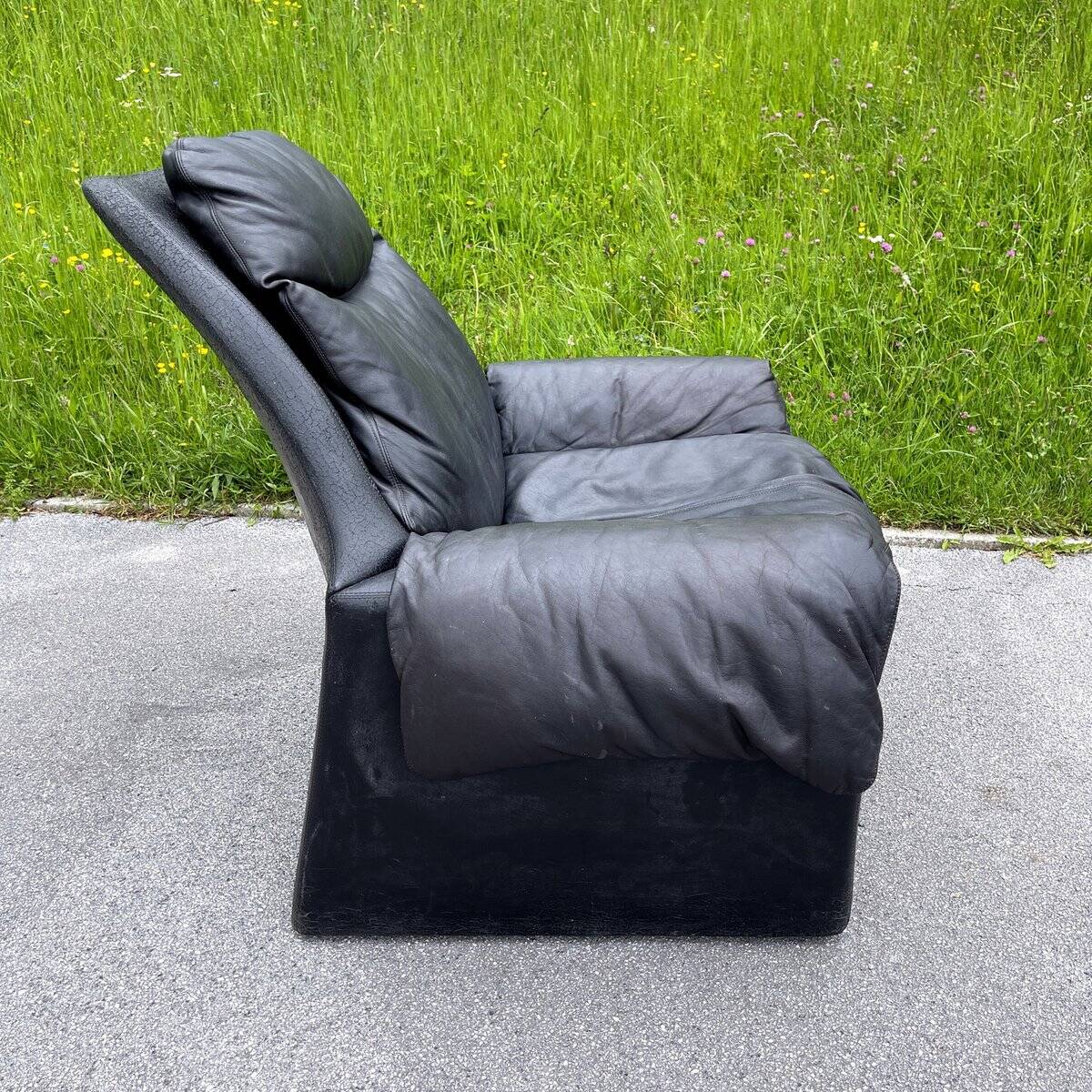 P60 black lounge chair by Vittorio Introini for Saporiti, Italy, 1960s