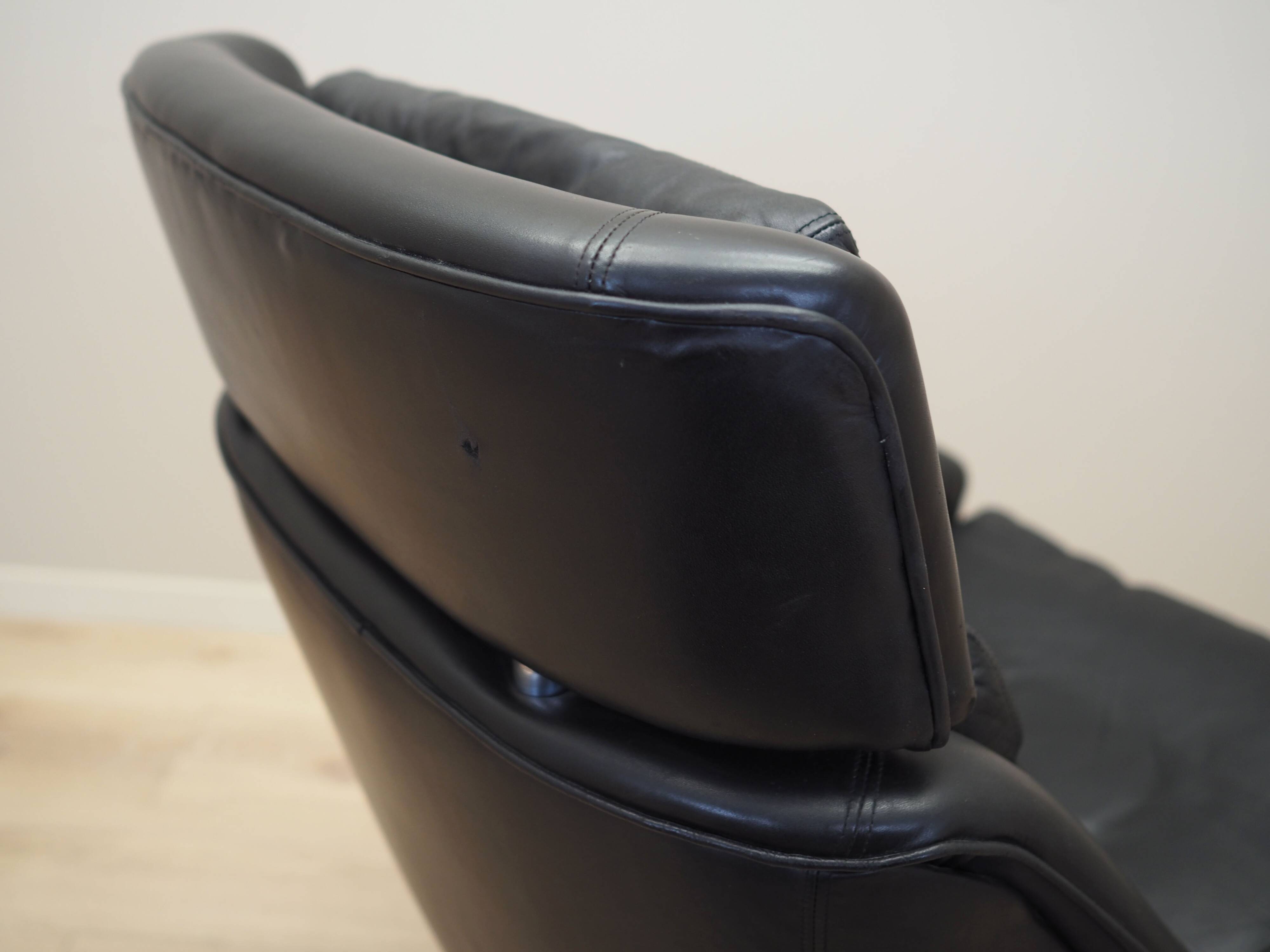 Swivel armchair, Danish design, 1970s, designer: Werner Langenfeld, manufacture: Esa